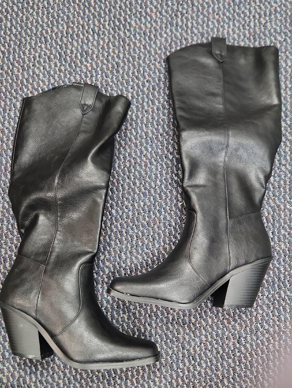 SO Black Knee-High Block Heel Boots